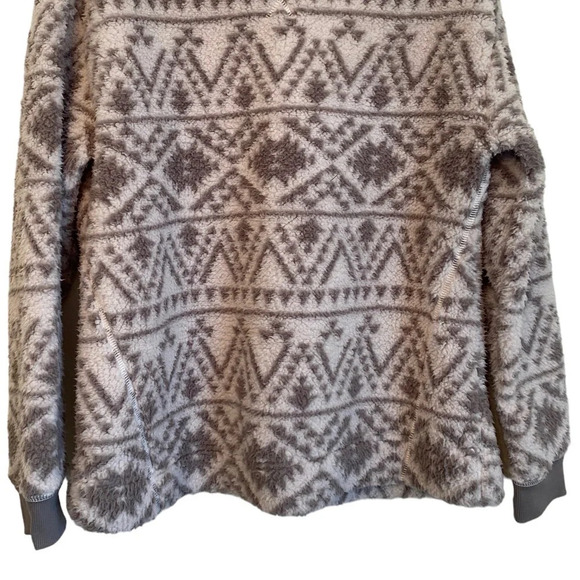 Koolaburra by UGG Fleece Pullover - Picture 6 of 6